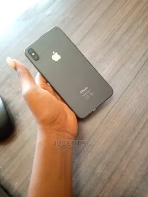 New Apple iPhone XS Max 64 GB Black