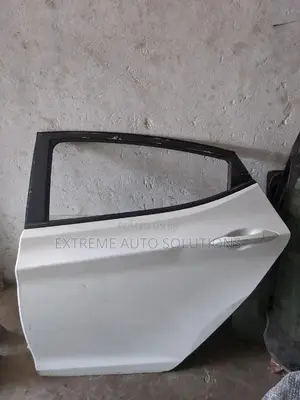Elantra 2011 Door