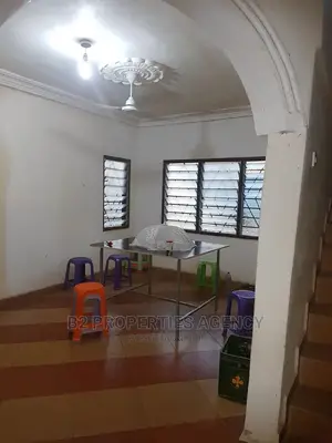 Furnished 6bdrm Mansion in B2 Properties, Kumasi Metropolitan for sale
