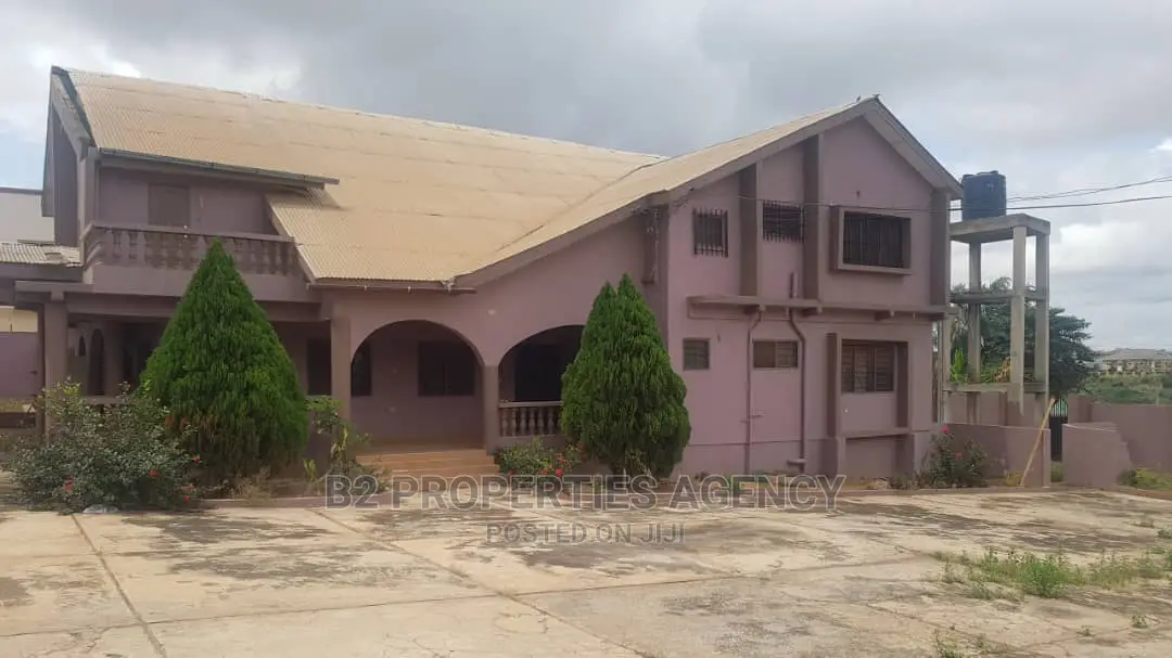 Furnished 6bdrm Mansion in B2 Properties, Kumasi Metropolitan for sale
