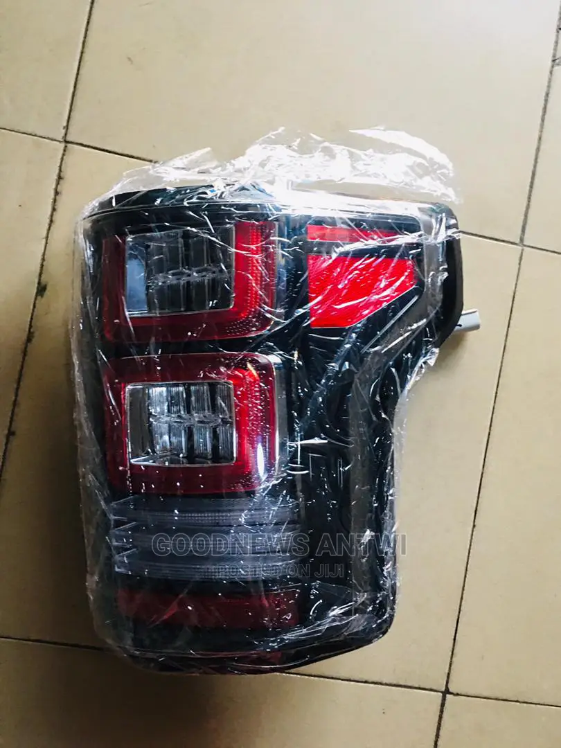 Ford F150 Tail Light Pair