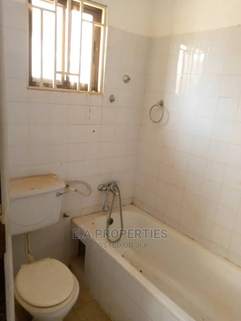 4bdrm House in E a Properties, Appolonia City for Rent