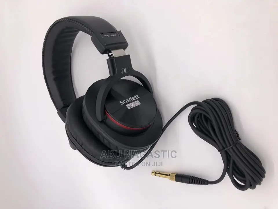 3rd Generation Focusrite Scarlet Solo Studio Pack HP60
