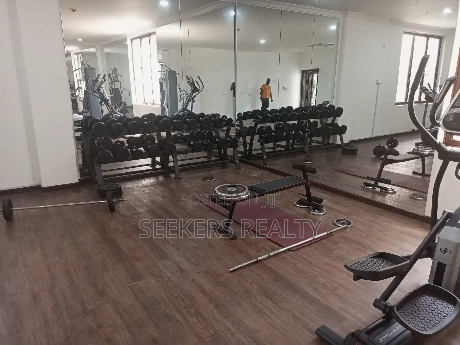 Furnished 2bdrm Apartment in Seekers Realty, Osu for sale
