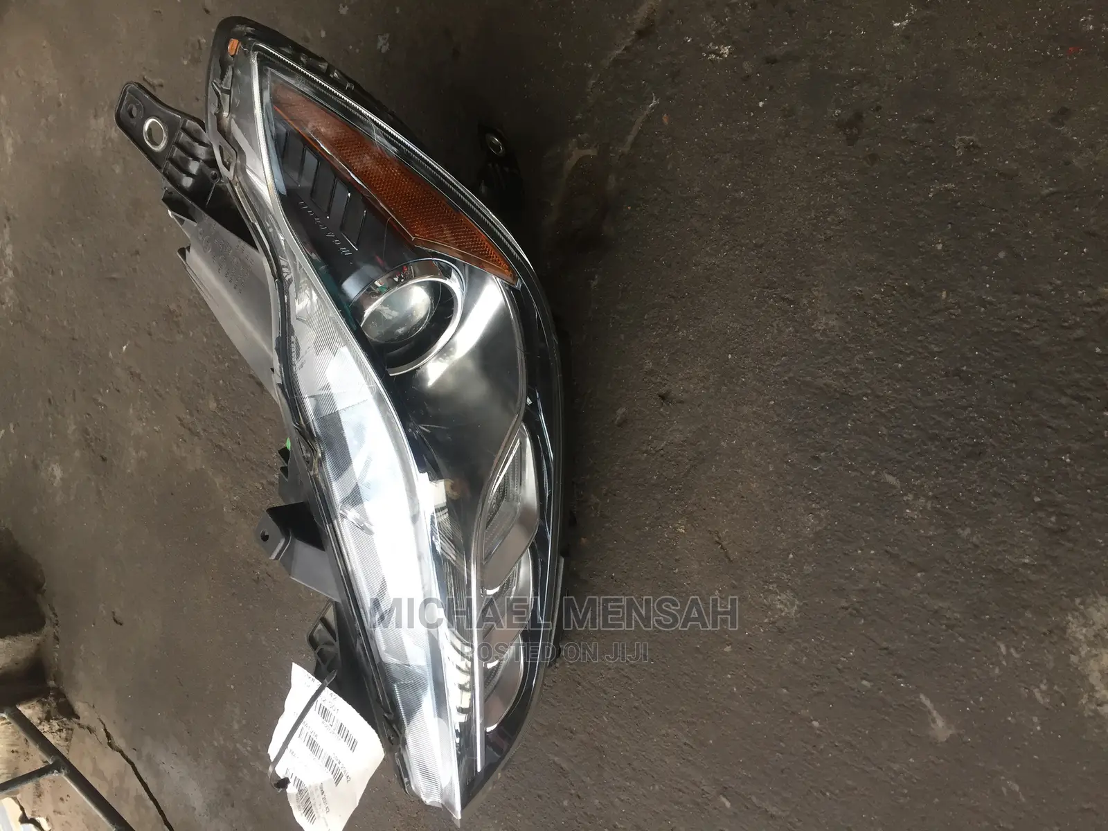 Maserati Gibhli Headlight