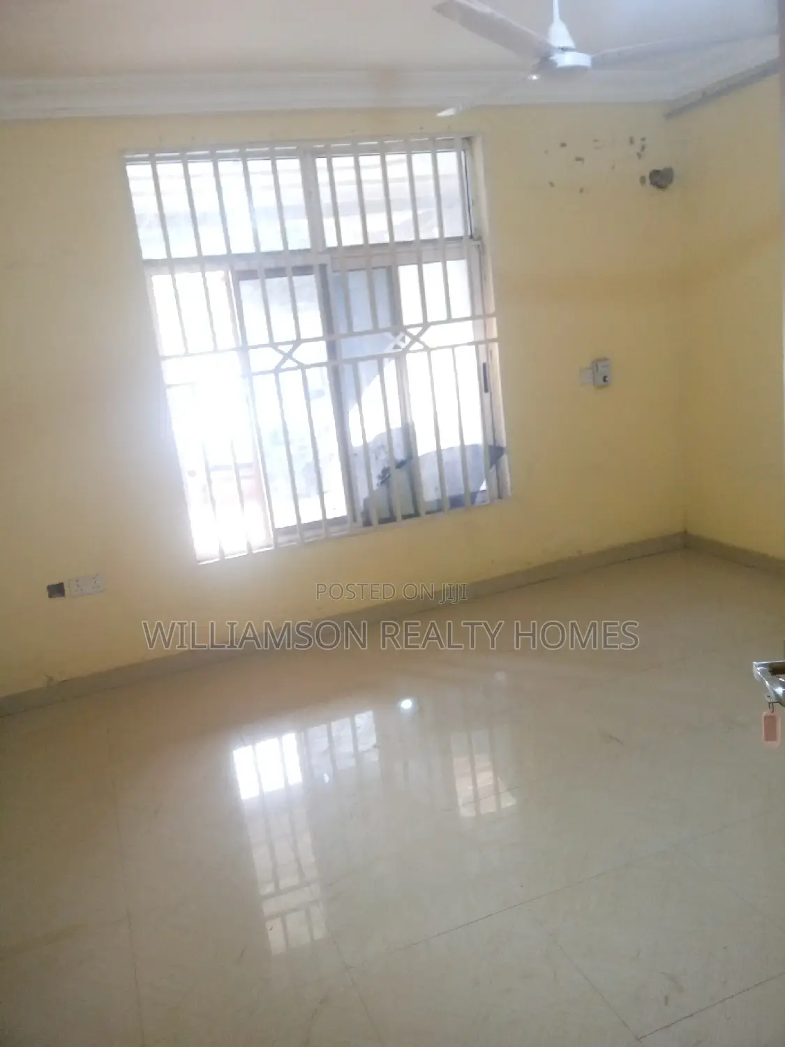 3bdrm House in Community 18 Estate, Spintex for rent