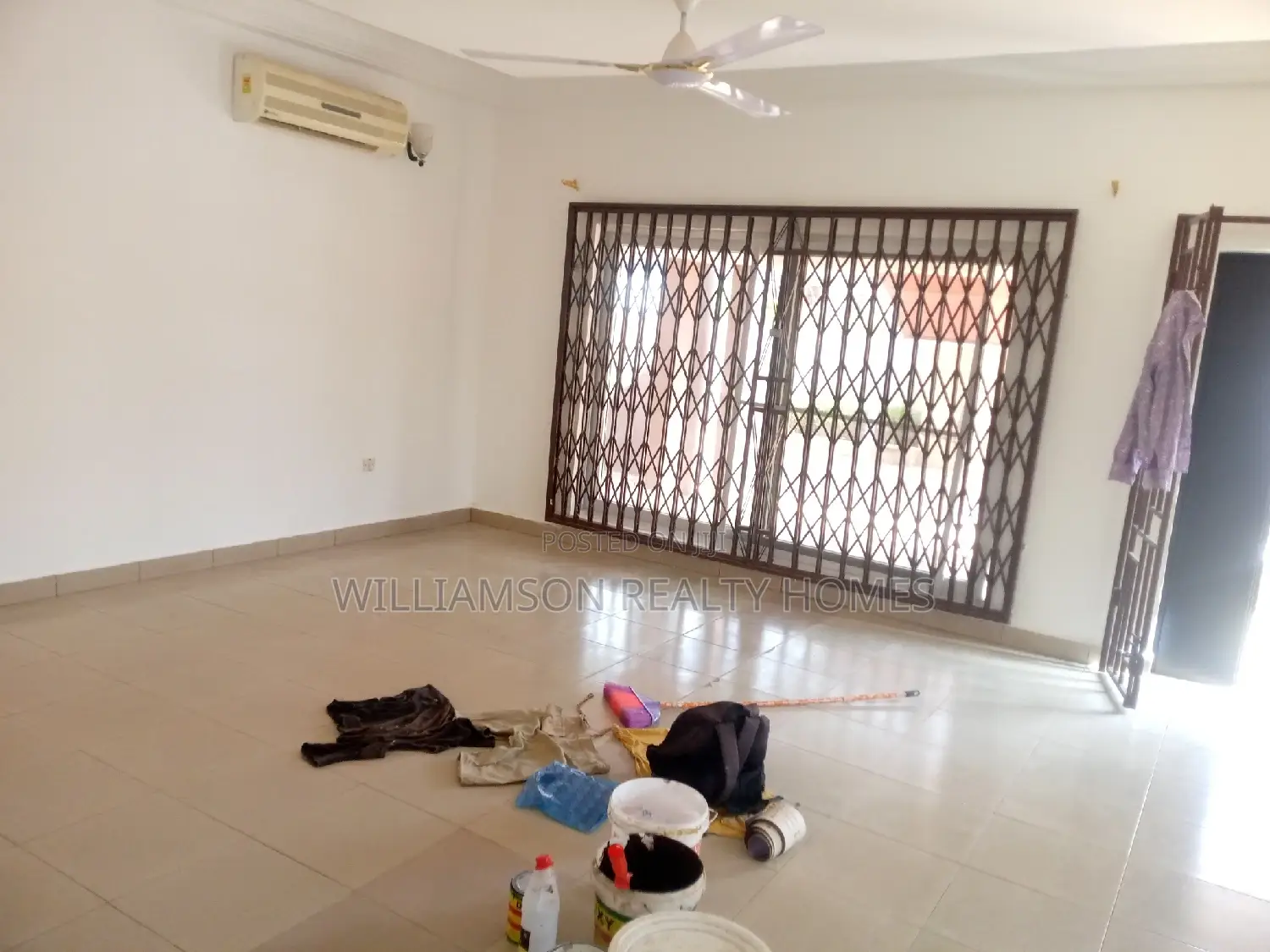 5bdrm House in Coastal Estate, Spintex for rent