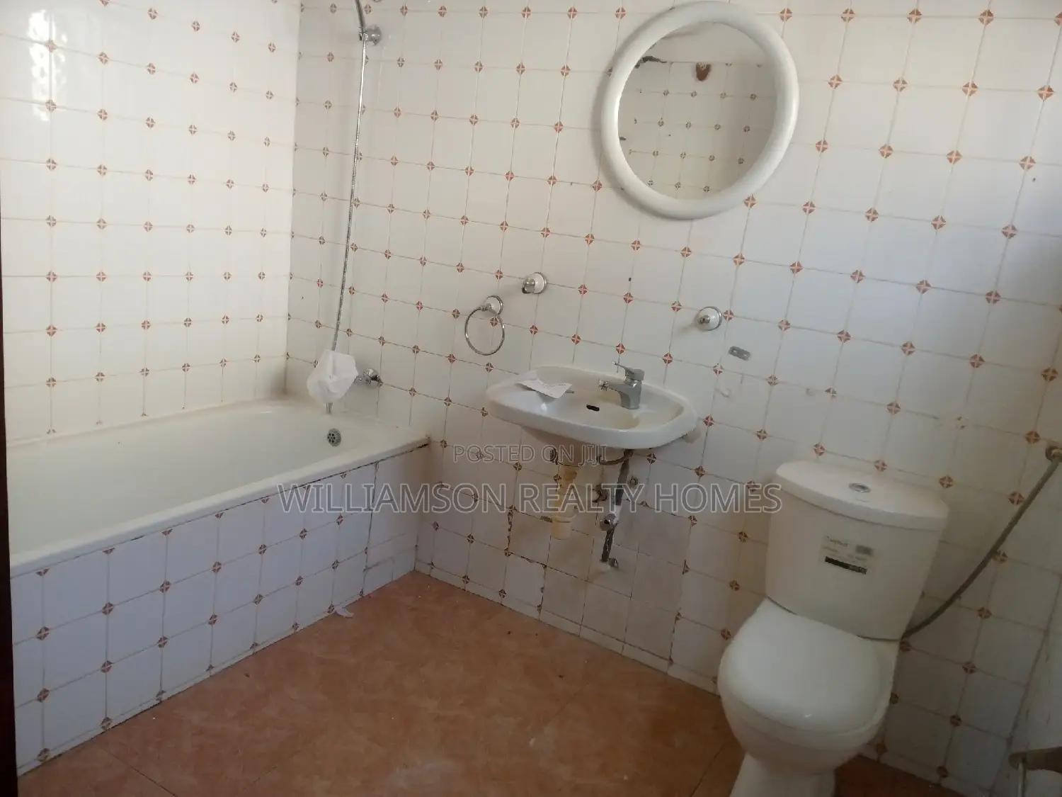 5bdrm House in Coastal Estate, Spintex for rent