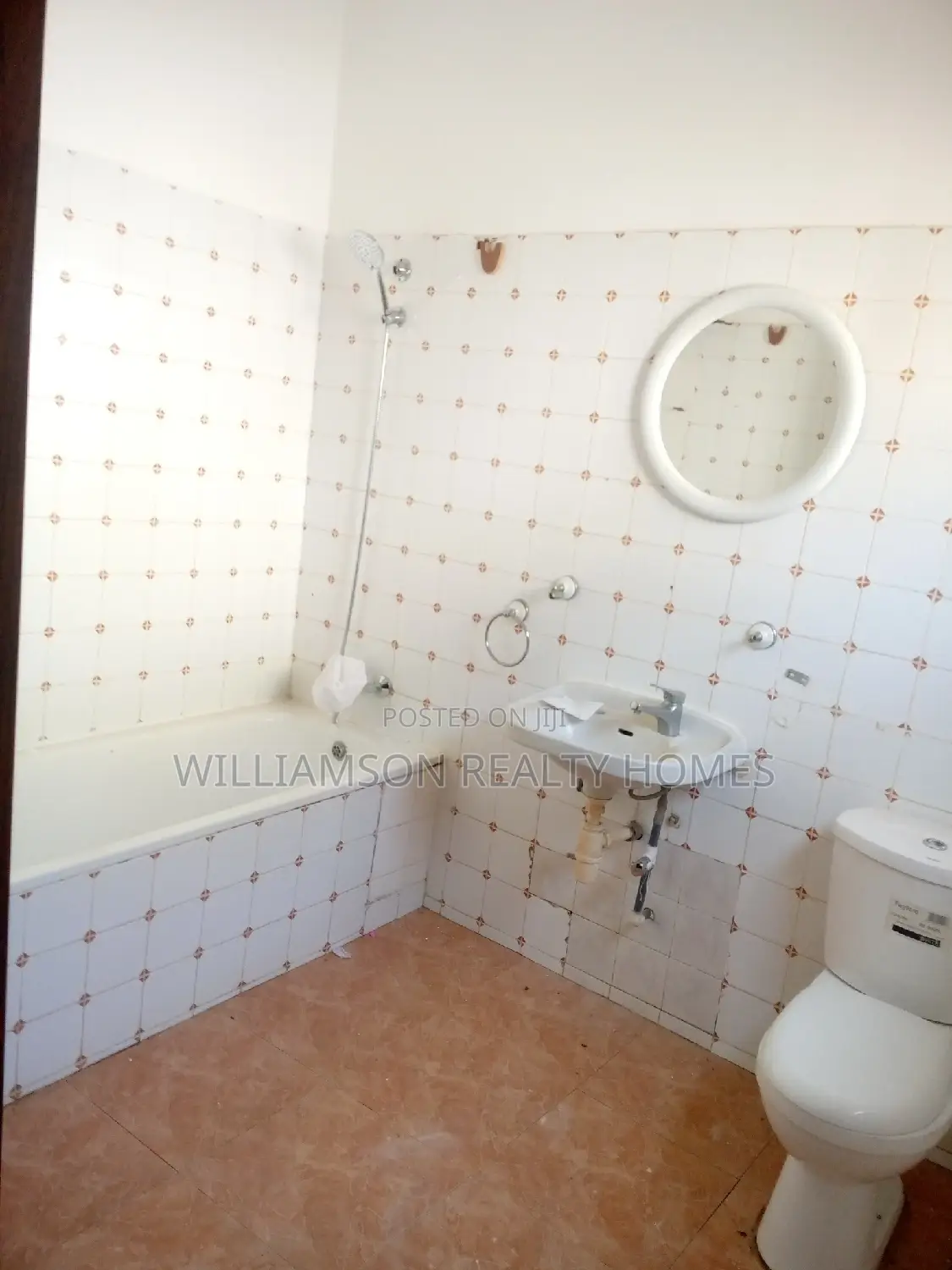 5bdrm House in Coastal Estate, Spintex for rent