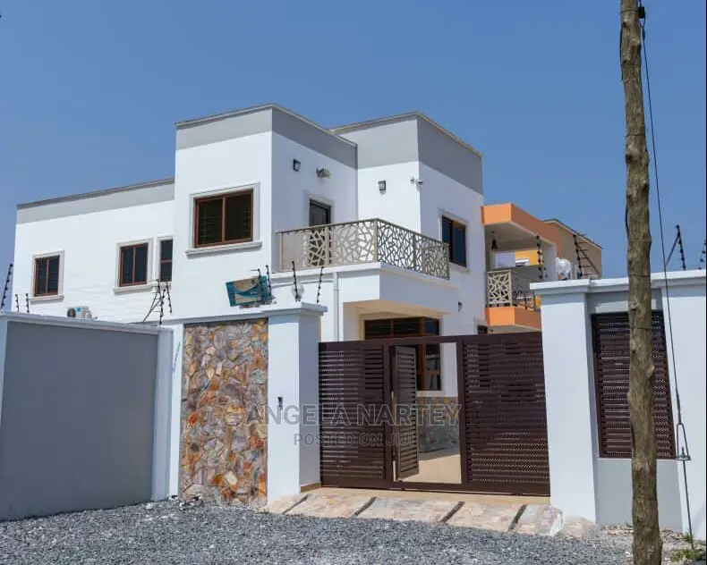 4bdrm House in Angies Properties, Spintex for sale