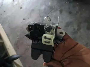 Elantra 2011 - 2016 Boot Lock