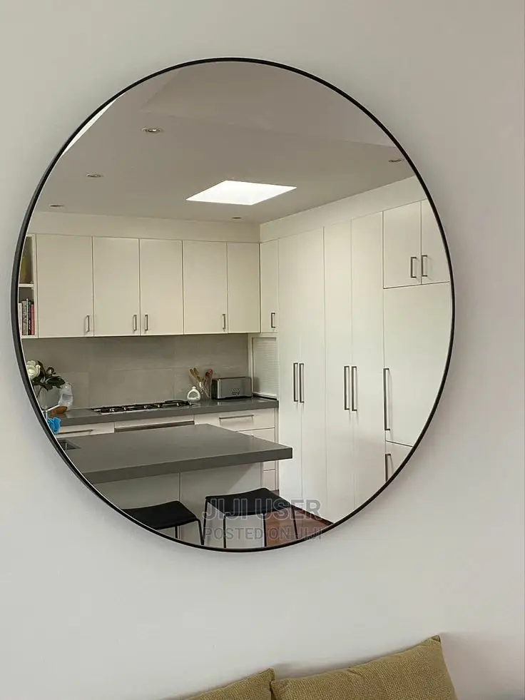 Round Mirrors