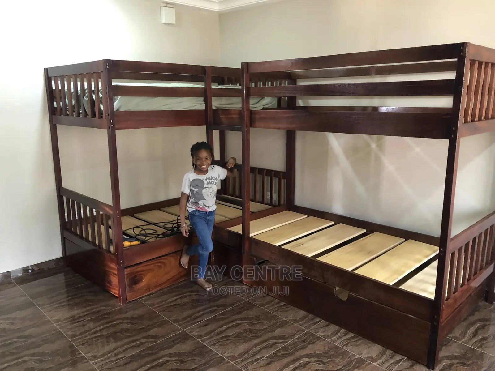 Brown Stained 5-in-1 With One Pullout Storage Drawer