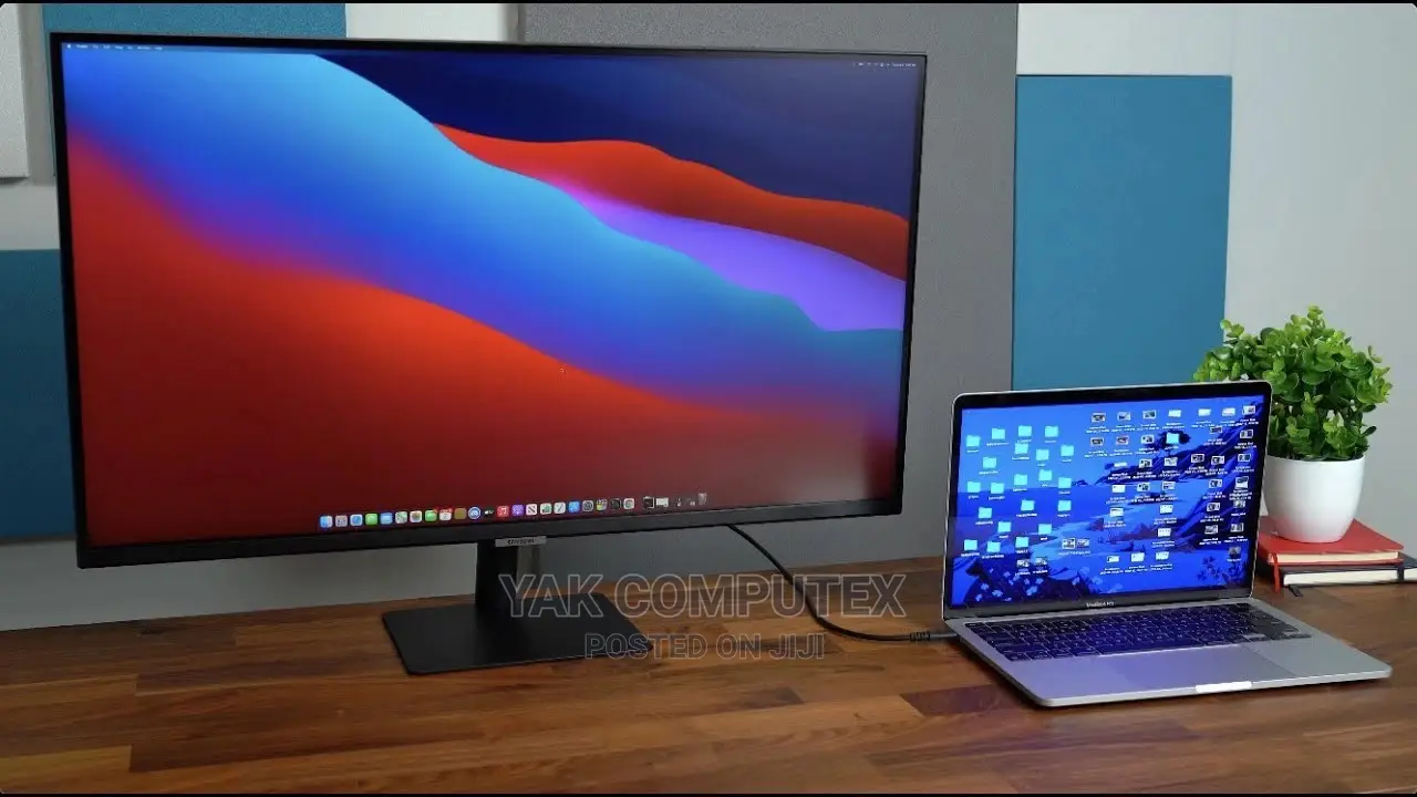 Sumsung M7 Smart 32 Inch 4K Monitor