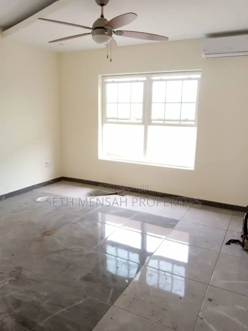 Furnished 4bdrm House in 4 Bedroom House For, Adjiriganor for Sale