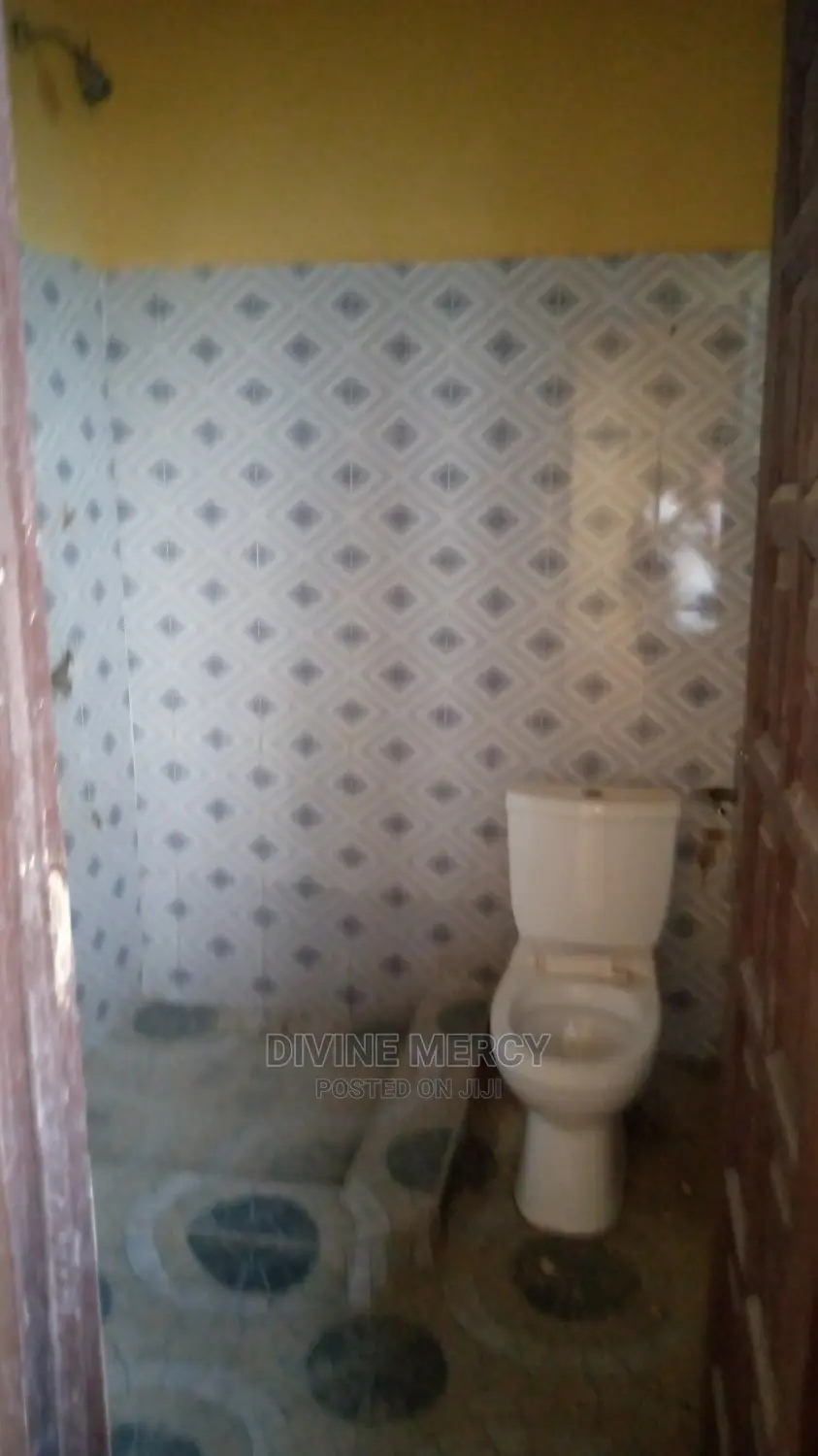 1bdrm Apartment in Divine Mercy Agency, Kasoa for rent