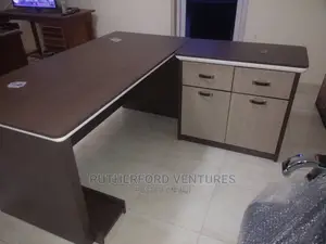 Executive Front Desk