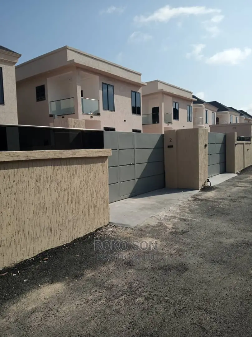 4bdrm Duplex in Dr Roko, East Legon for Sale