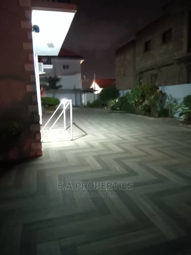 4bdrm Mansion in E a Properties, Ability for Rent