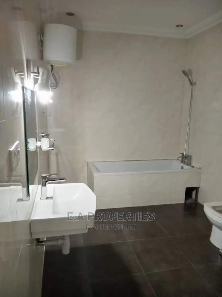 4bdrm Mansion in E a Properties, Ability for Rent