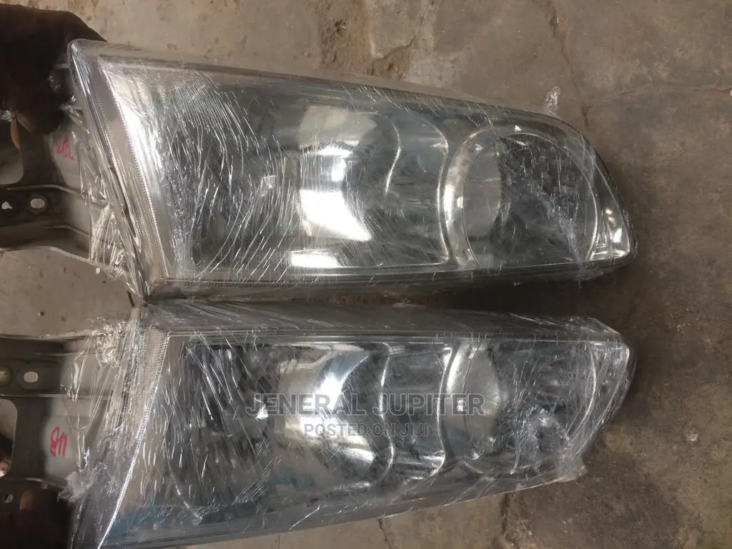 H200 Headlight Pair