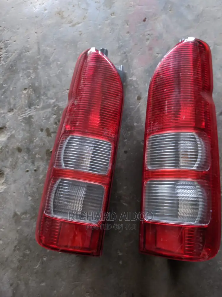 Toyota Hiace 2004 Taillight Available