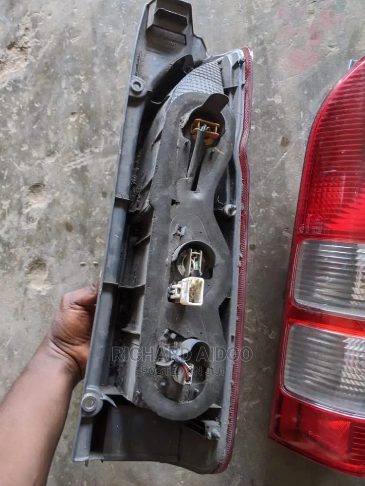 Toyota Hiace 2004 Taillight Available