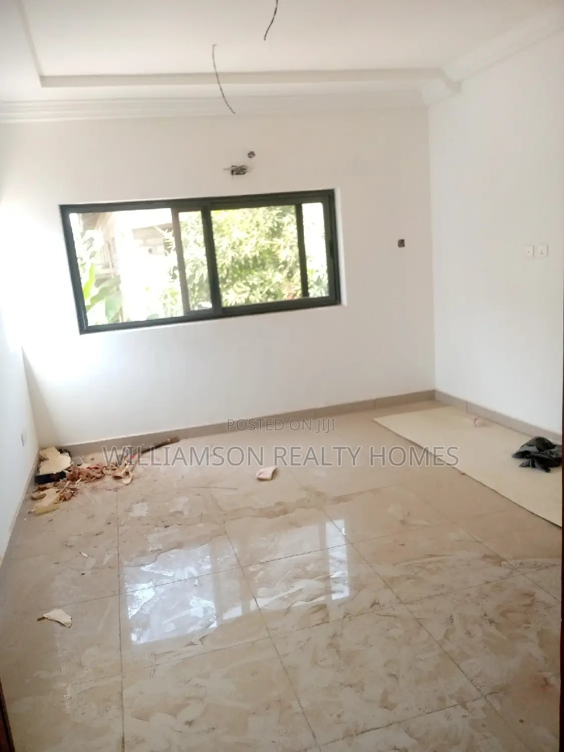 4bdrm Mansion in Around Devtraco, Spintex for Sale