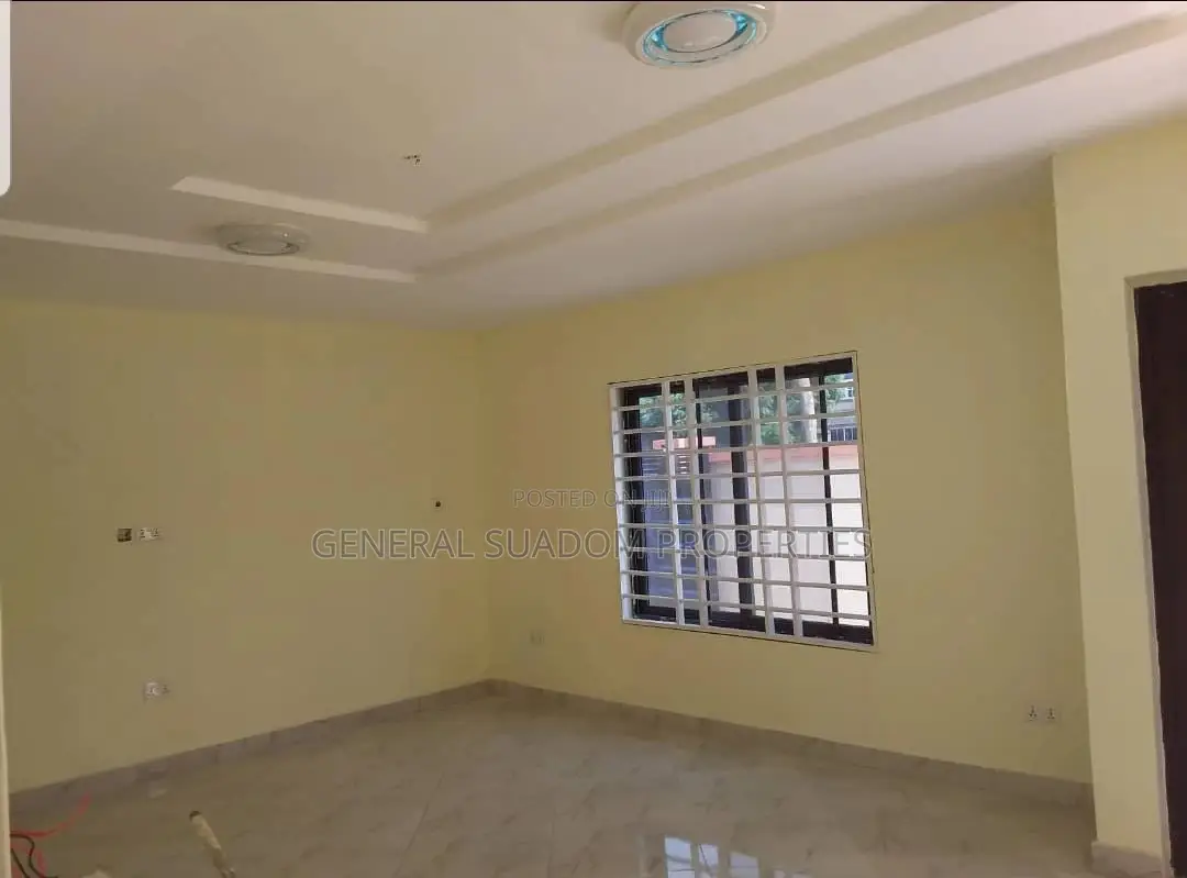 3bdrm House in Suadom Properties, Baatsona Total for rent