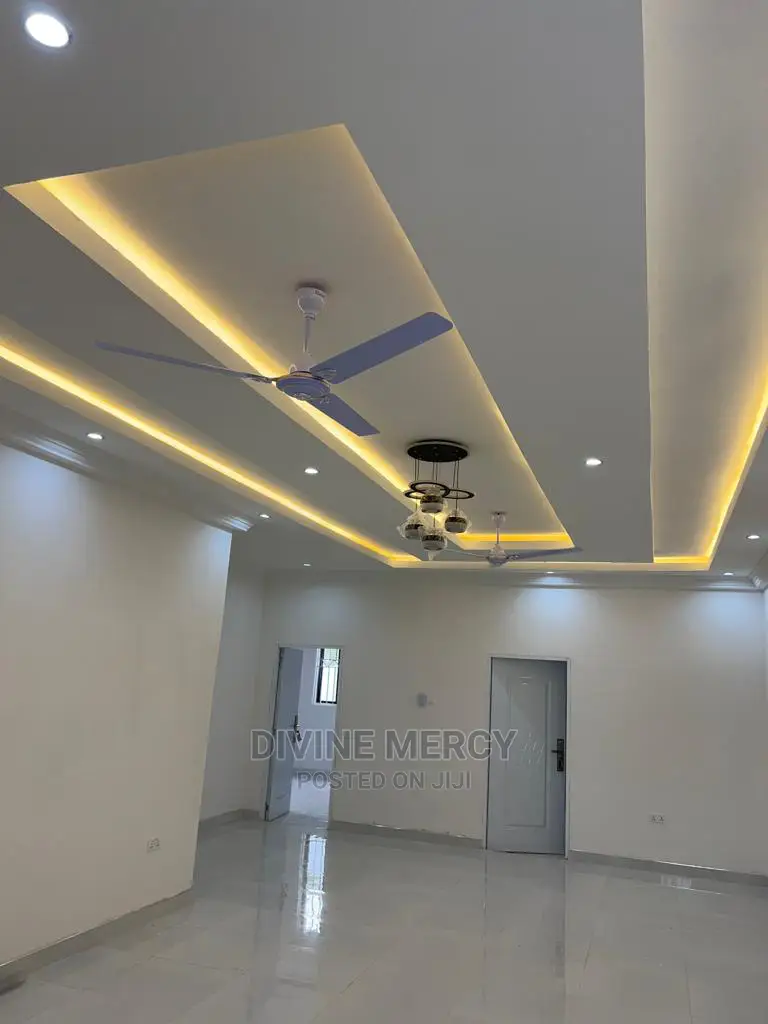 3bdrm Bungalow in Divine Mercy Agency, Kasoa for sale
