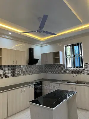 3bdrm Bungalow in Divine Mercy Agency, Kasoa for sale