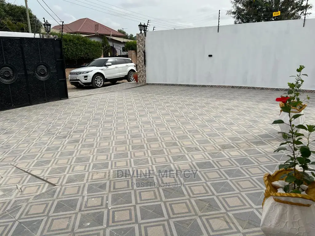 3bdrm Bungalow in Divine Mercy Agency, Kasoa for sale