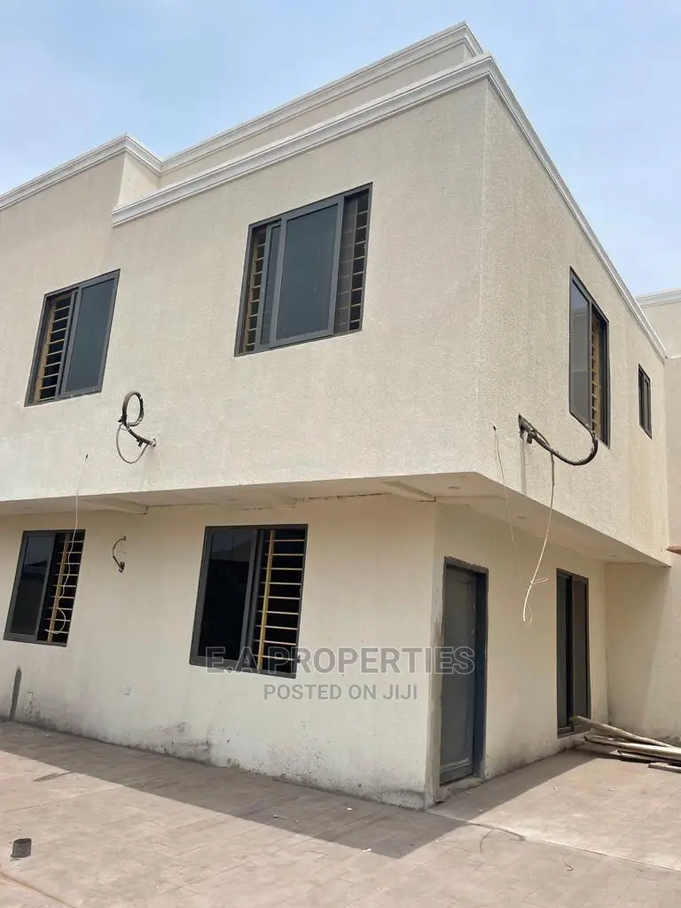 3bdrm House in E a Properties, Villa Victoria Hotel for Sale