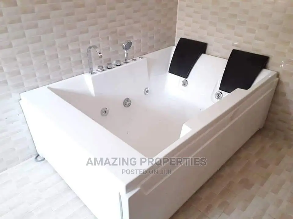 4bdrm House in East Legon for Sale