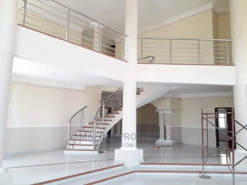 4bdrm House in East Legon for Sale