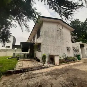 At Flag Staff House by Main Road Size 1,72 Acres