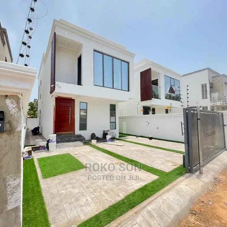 3bdrm Duplex in Dr Roko, School Junction for sale