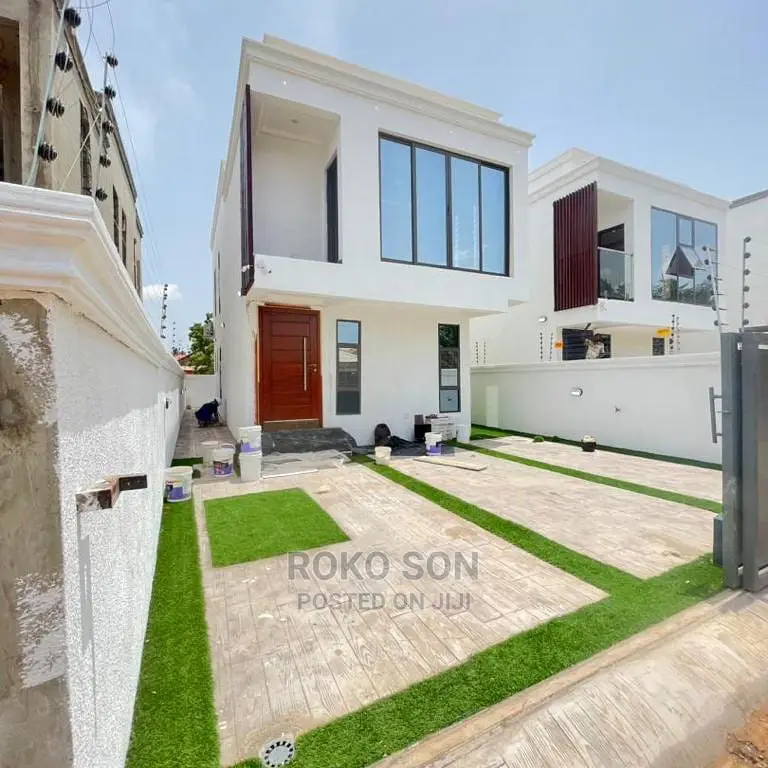 3bdrm Duplex in Dr Roko, School Junction for sale
