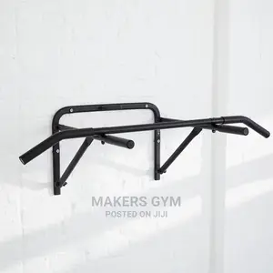 Pull-Up Bar Strength Training