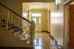 5bdrm House in Tema Community for Sale