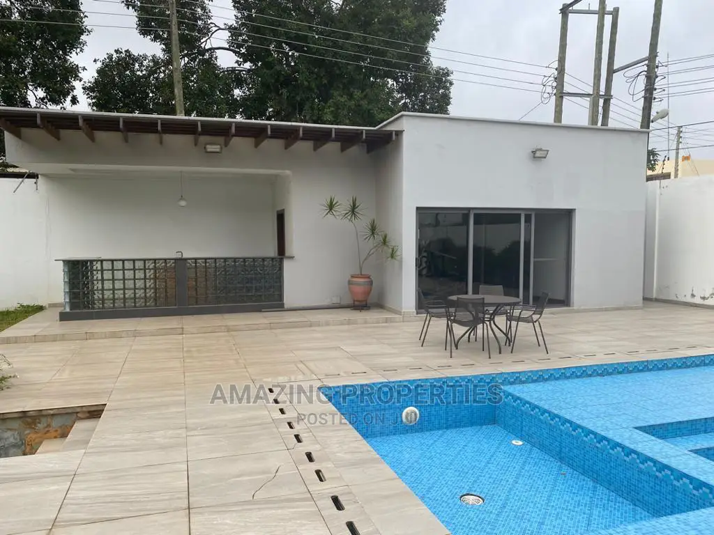 5bdrm House in Airport Residential for Sale