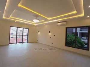 5bdrm House in East Legon for sale