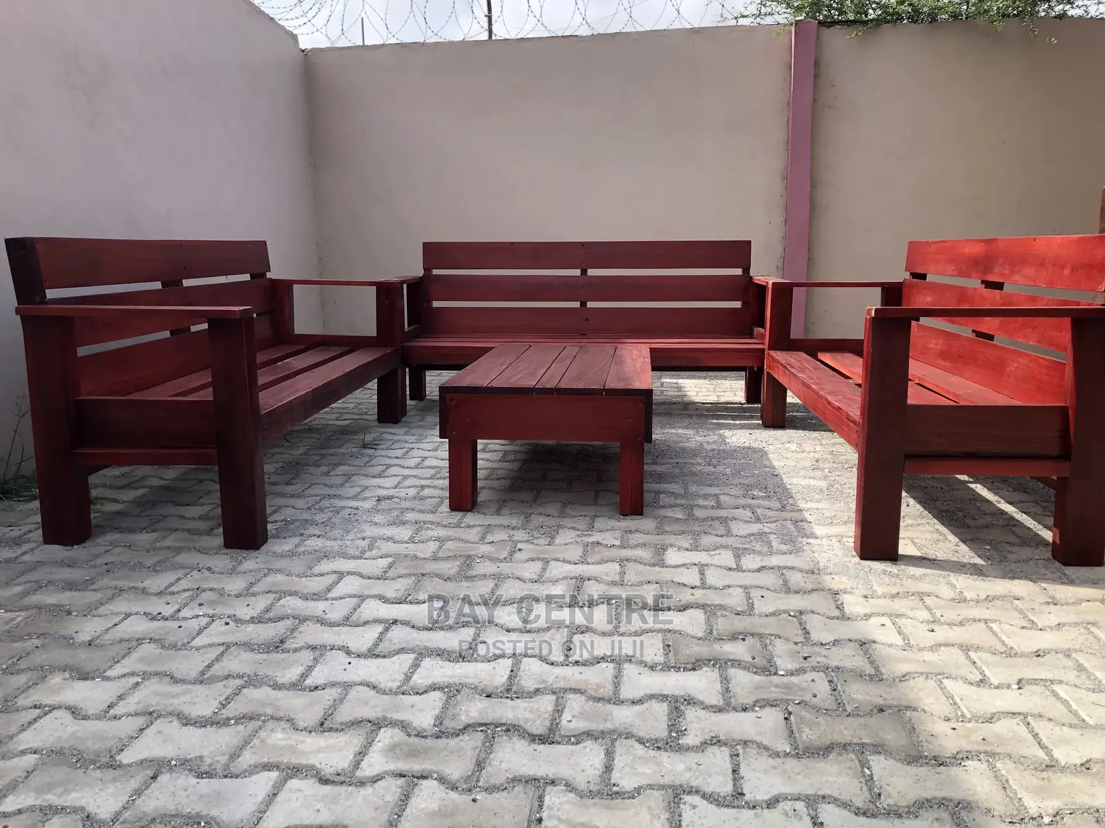Outdoor Chairs Table