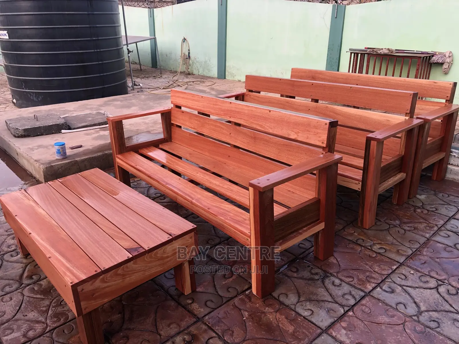Outdoor Chairs Table