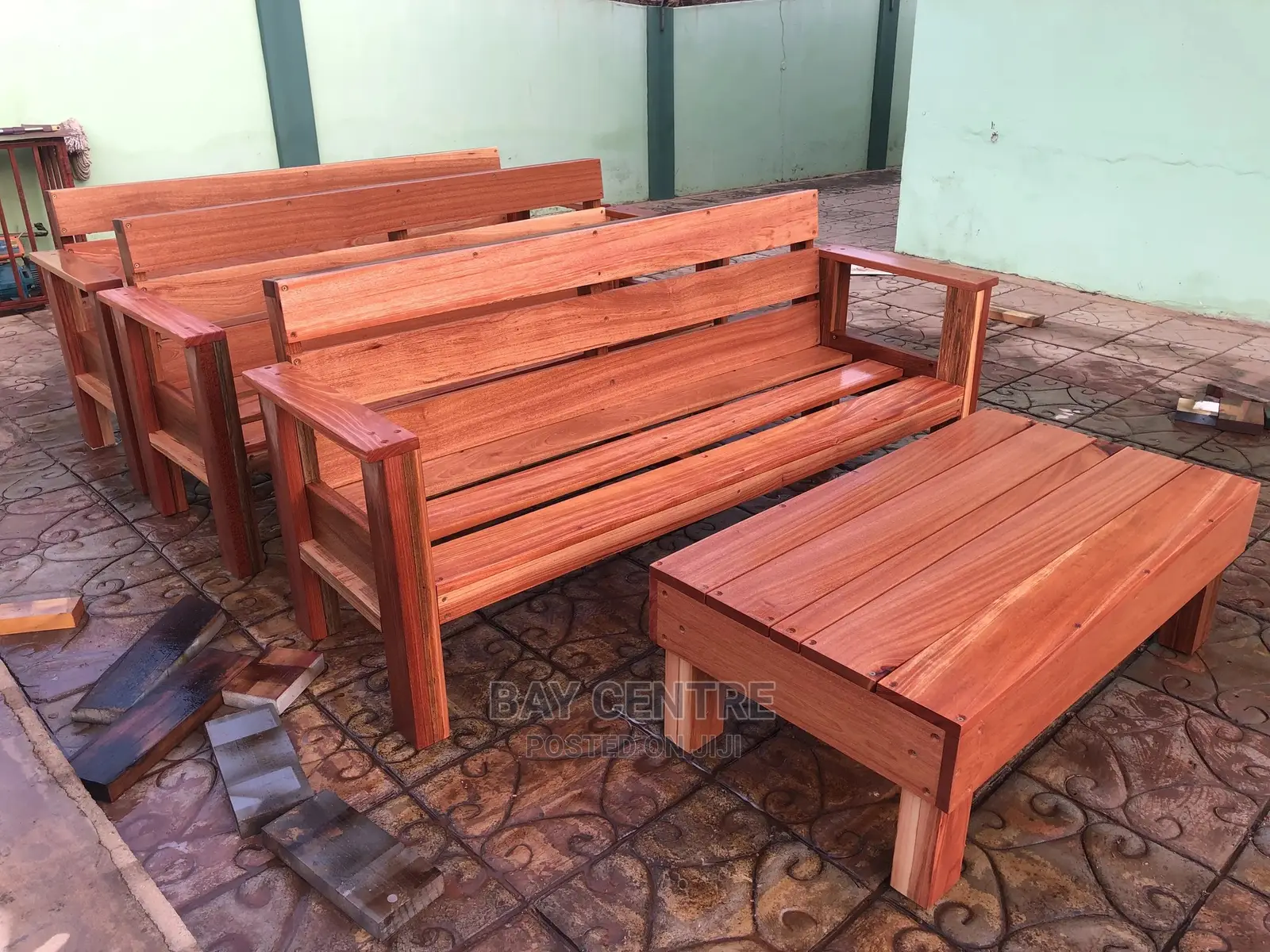 Outdoor Chairs Table