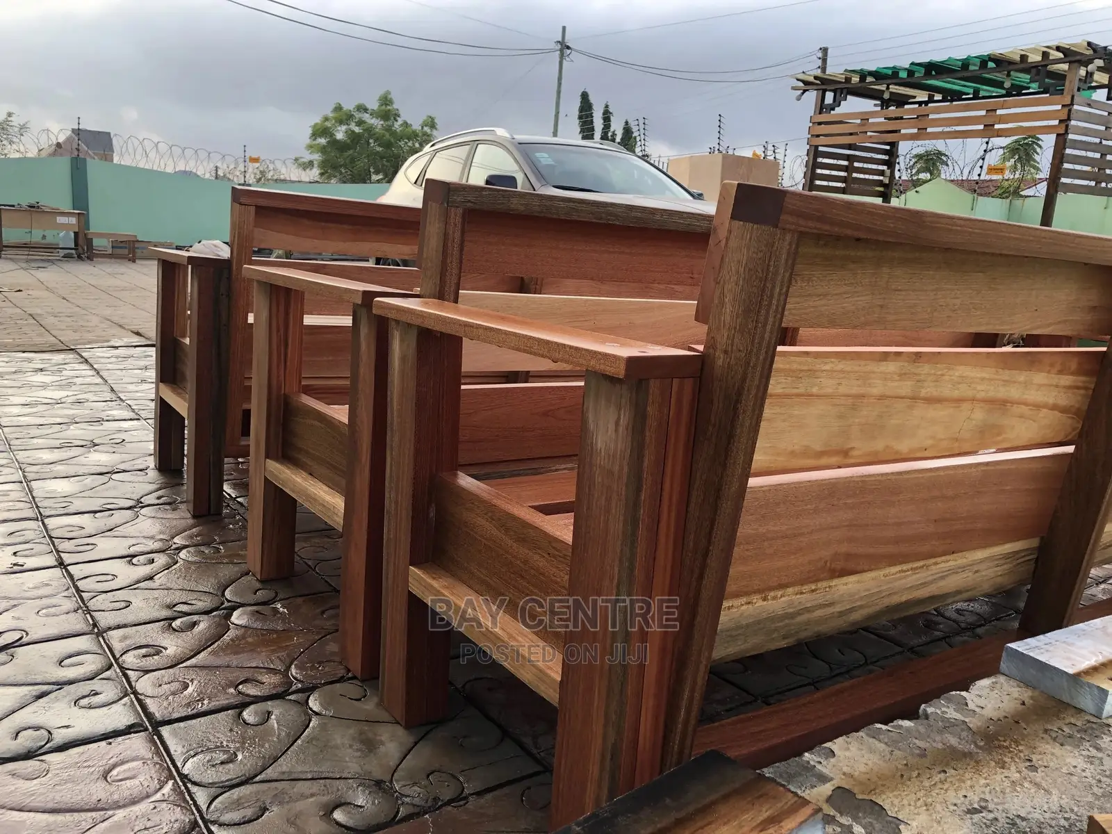 Outdoor Chairs Table
