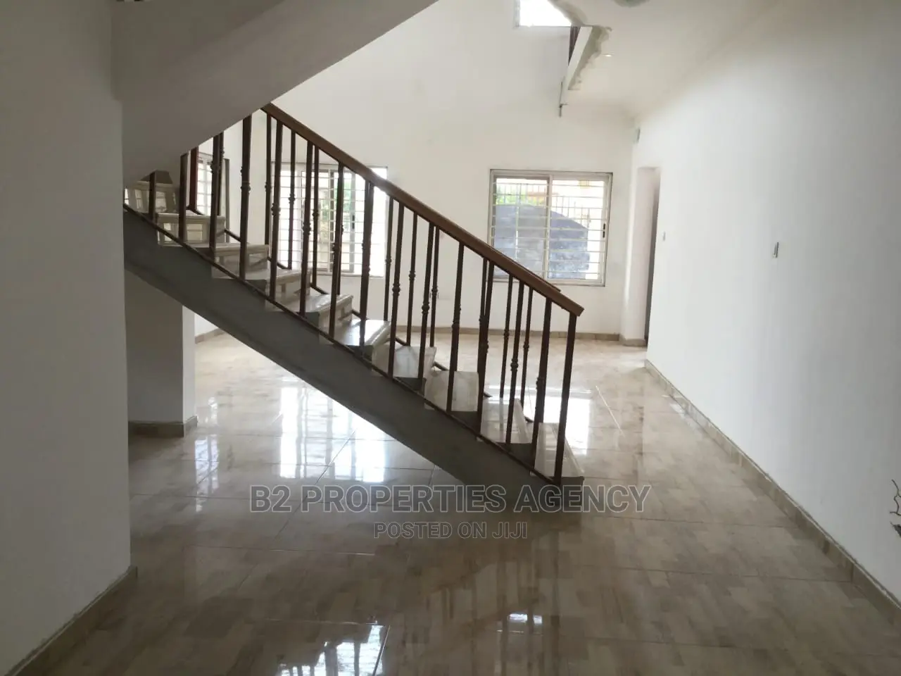 Furnished 4bdrm Duplex in B2 Properties Agency, Kumasi Metropolitan
