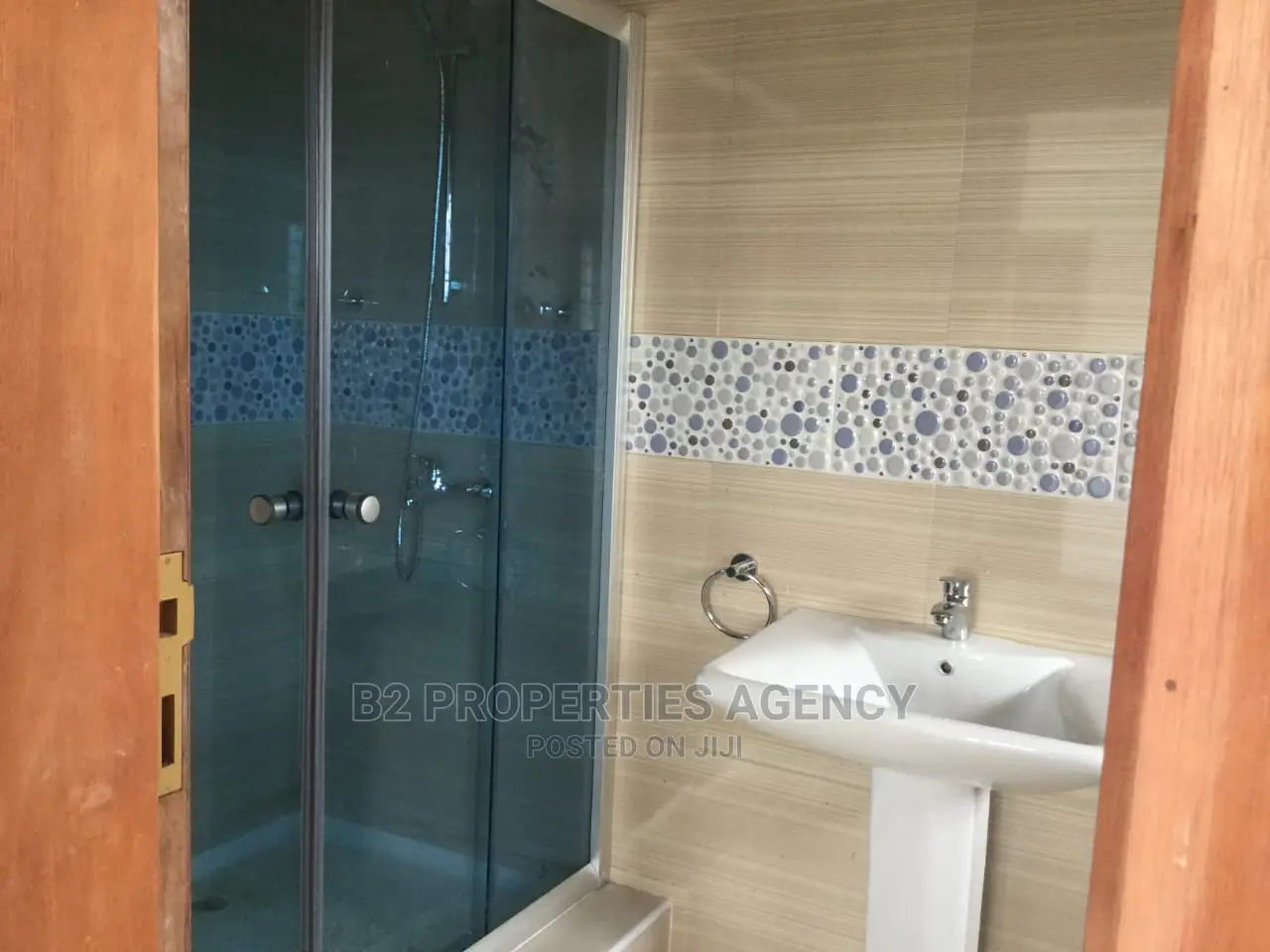 Furnished 4bdrm Duplex in B2 Properties Agency, Kumasi Metropolitan