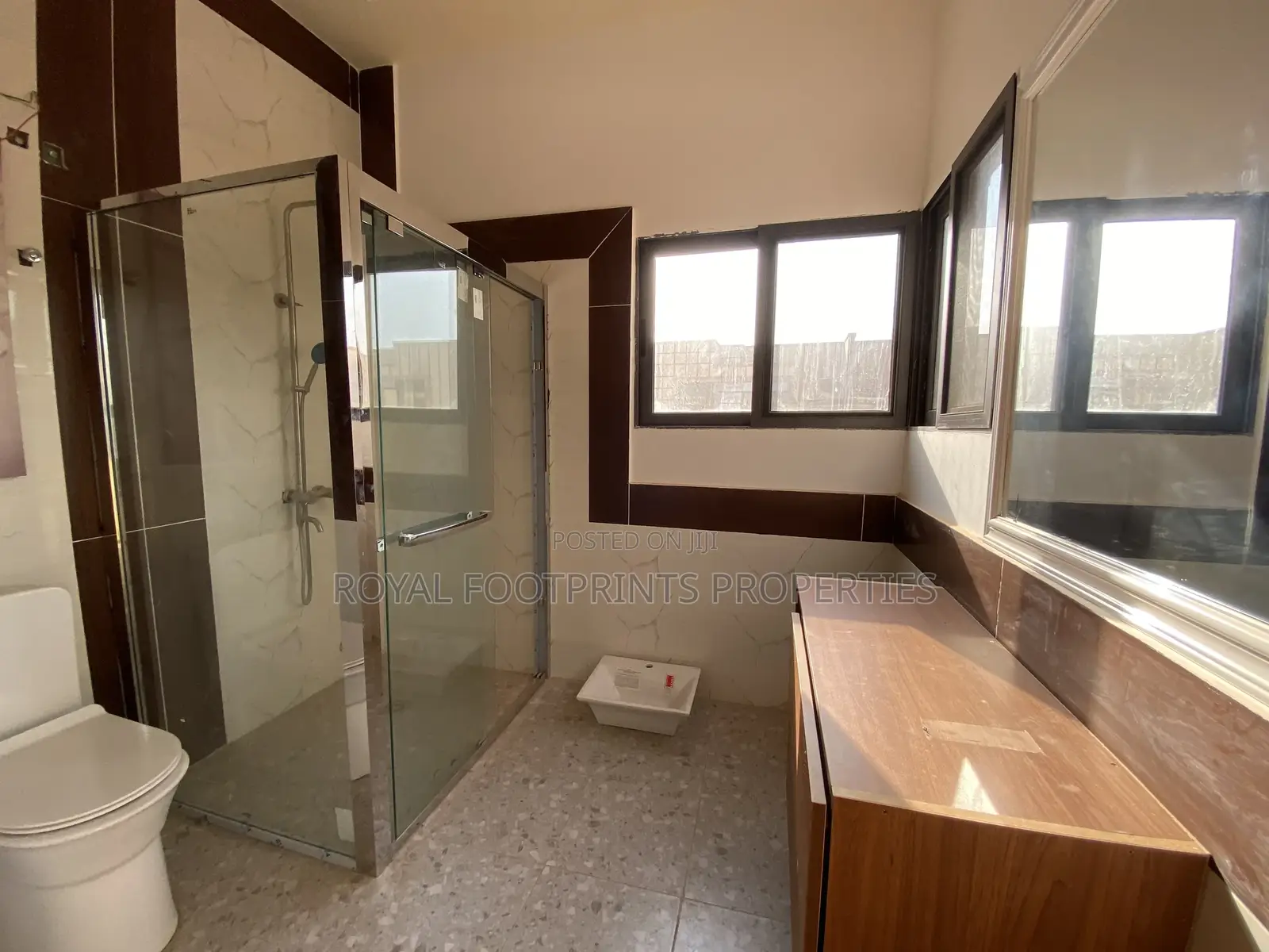 3bdrm Townhouse / Terrace in East Legon for rent