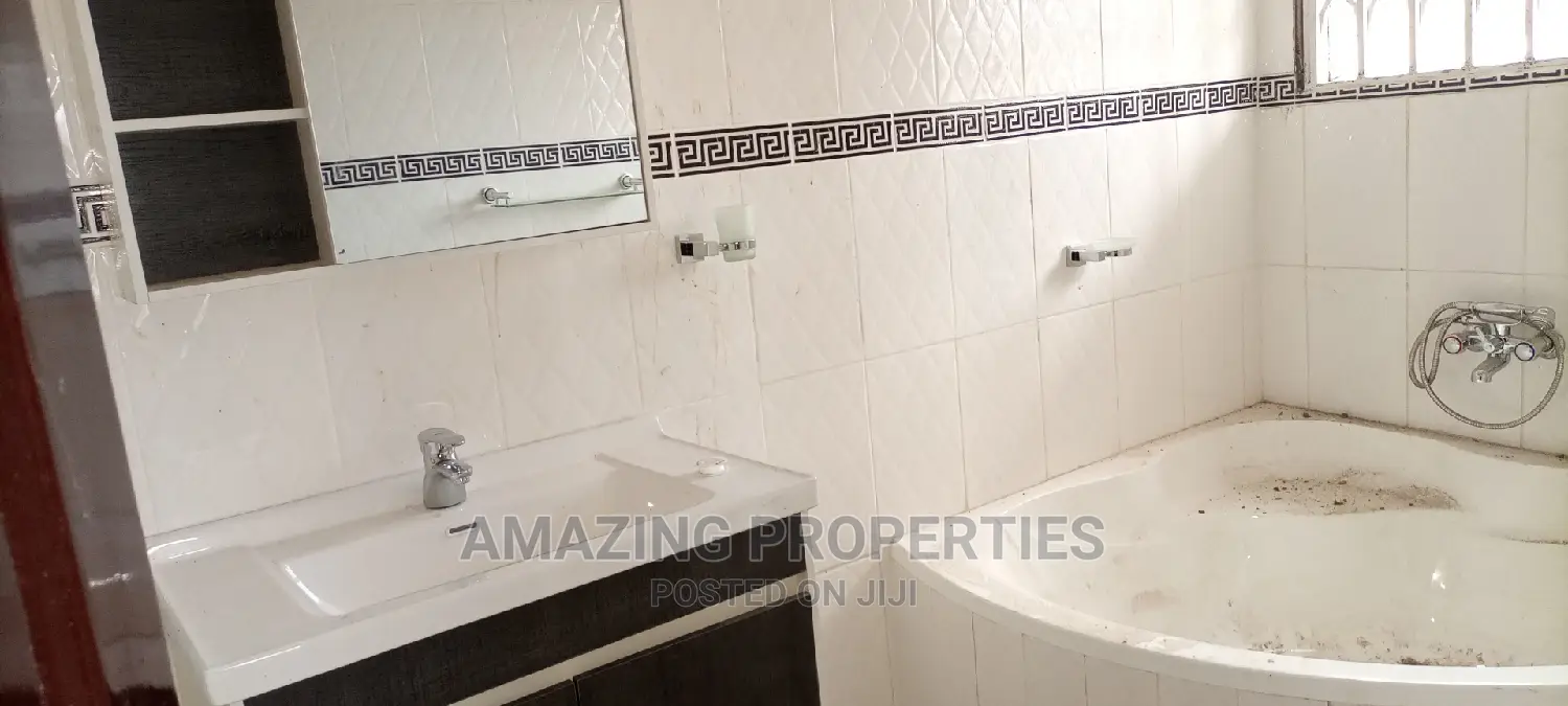 4bdrm House in Spintex for sale